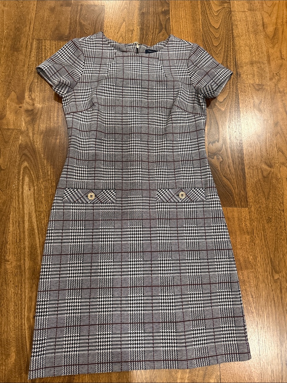 Tommy Hilfiger Black, White and Red Plaid Short-Sleeve Sheath Dress